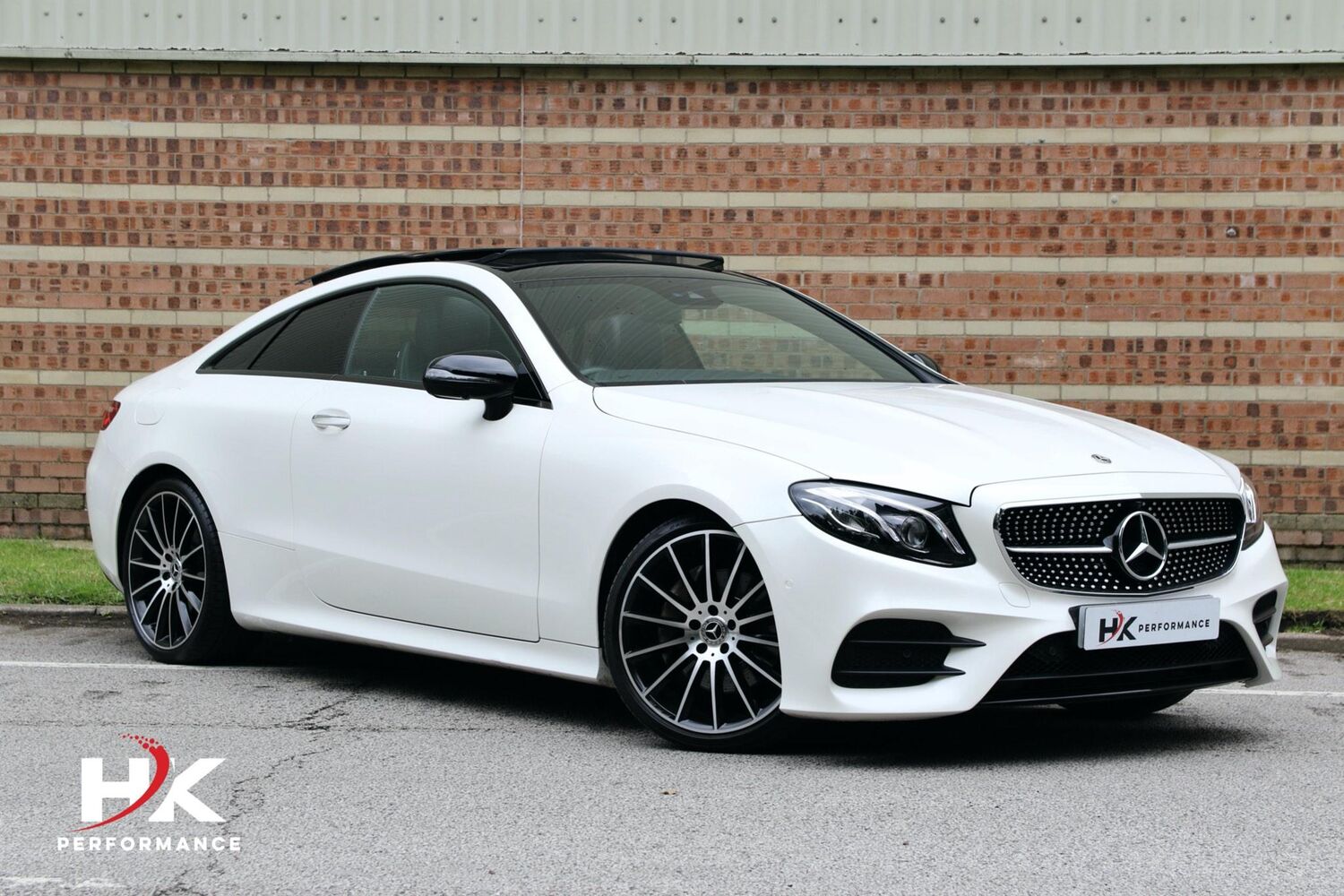 Used MERCEDES-BENZ E CLASS 2019 White