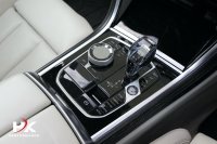 BMW 8 SERIES